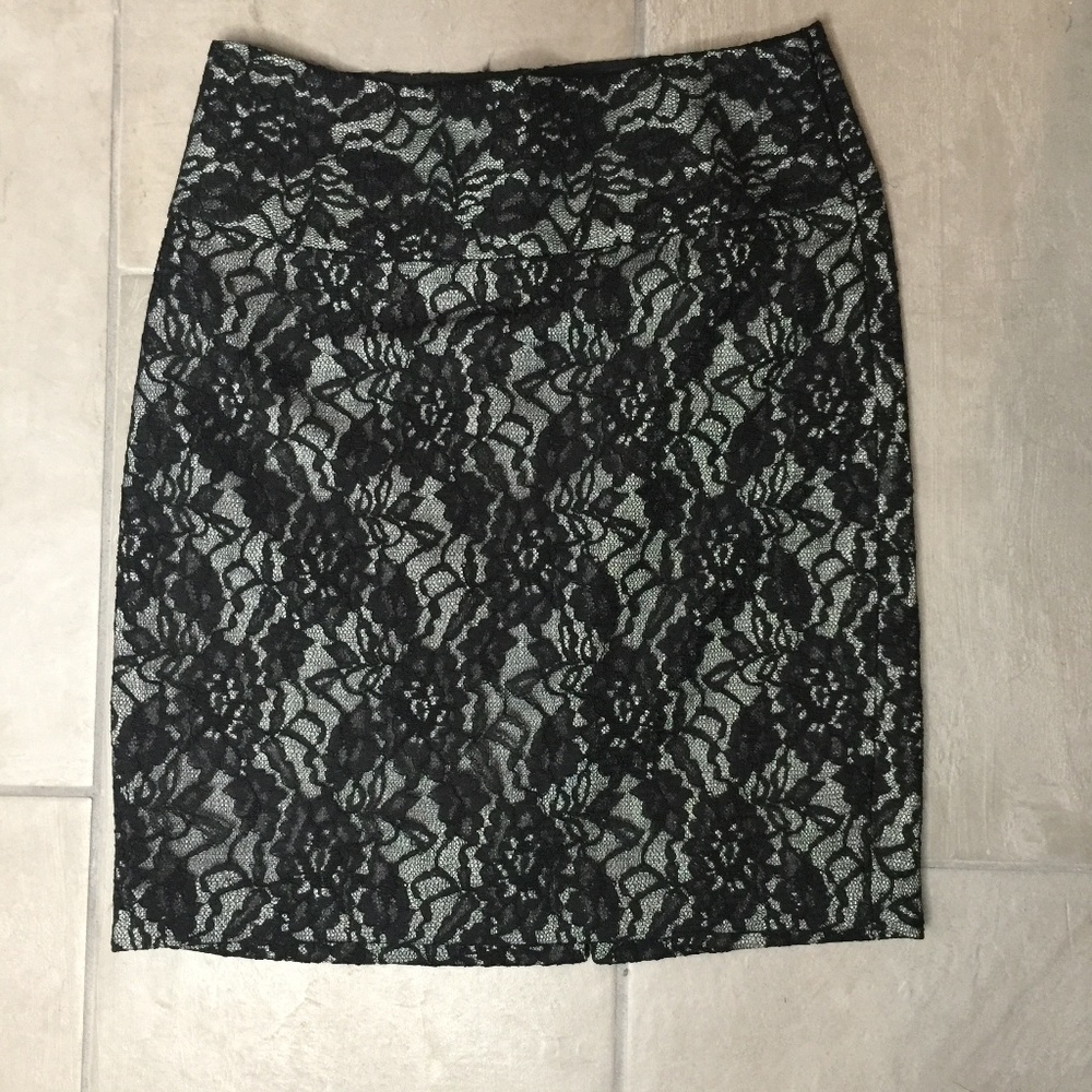 The Limited  Women's Lace Overlay Skirt
